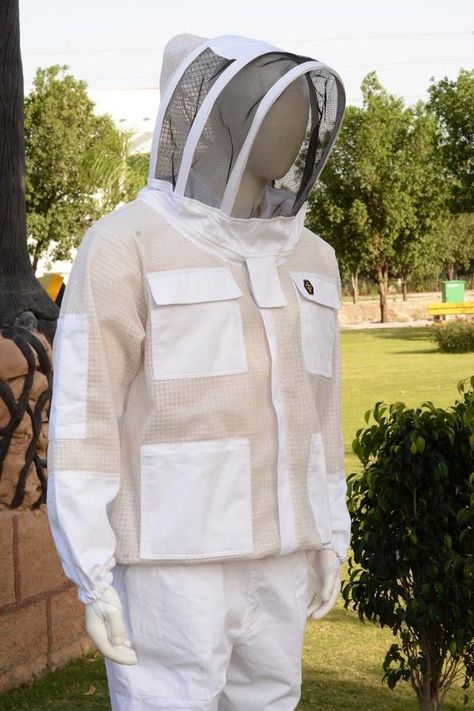 Beekeeping Suit, Bee Suit, Bee Hive Plans, Bee Movie, Mesh Jacket, Bee Keeper, Diy Sewing Pattern, Weather Wear, Herschel Heritage Backpack