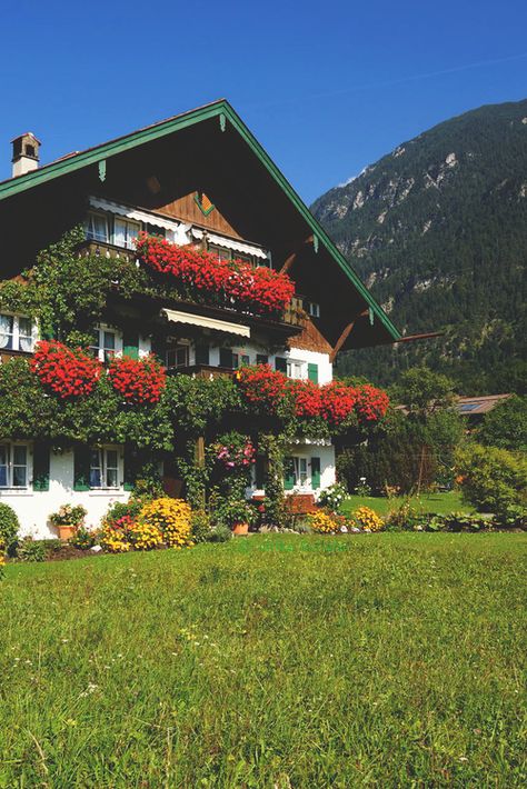 Bavaria, Germany | Ulrike Schaefer Swiss Ski Chalet, Chalet Plans, Swiss Country, World Travel Destinations, Ski Chalets, Kitchen Organization Diy, Alpine Meadow, Bavaria Germany, Scenic Routes