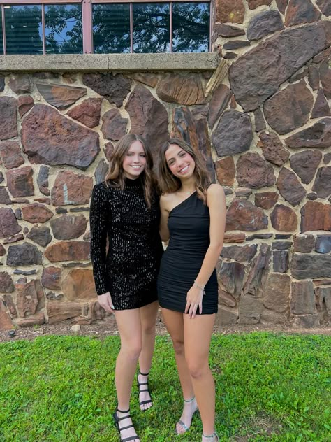 banquet, black dress, banquet dress idea, homecoming, preppy, tennis, sparkly dresses Preppy Homecoming, Dress Banquet, Sparkly Dresses, Banquet Dress, Chantel Jeffries, Banquet Dresses, Dress Idea, Sparkly Dress, Hip Hop Dance