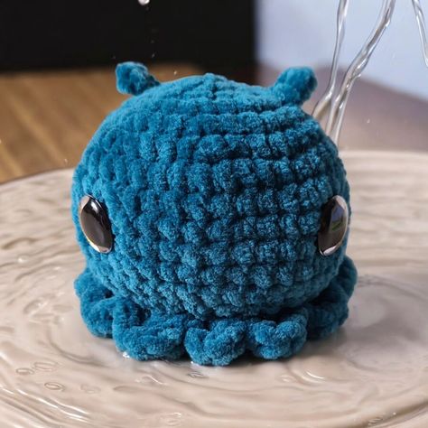 Dumbo octopus 🐙 #häckeln #crochetersoftiktok #crochettok #plushi #plushies #plushiesoftiktok #etsyshop #crocheter #foryoupage #hobbii #crochetdream #crochetproject #crochetpattern #newpattern #crochet #dumbooctopus #dumbo #octopus #forestgreen Dumbo Octopus, Octopus, Crochet Pattern, Crochet, Quick Saves