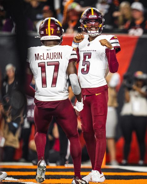 Washington Commanders | made a statement on Monday night | Instagram Jayden Daniel’s Football Commanders, Nfl Pfp, Commanders Football, Nfl Football Pictures, Michigan Sports, Lsu Football, Nfl Photos, Football Stuff, Washington Commanders