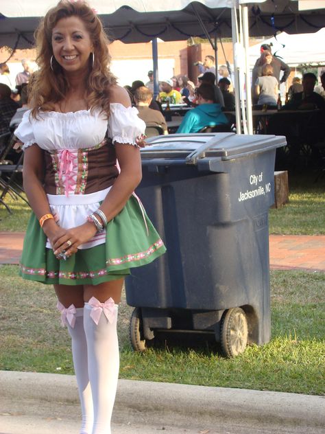 German beer maids welcome you to the Onslow Oktoberfest in downtown Jacksonville! Helen Ga Oktoberfest, German Hats Oktoberfest, German Beer Girl Costume, Beer Wench, Beer Maid, German Beer Girl Oktoberfest, Pin Up Drawings, Growing Garlic, German Beer