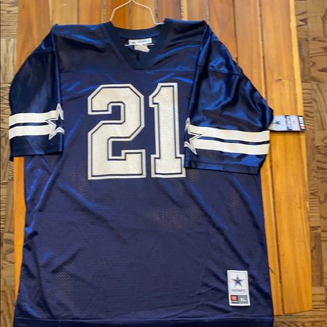 Brand New, Never Worn! Official Dallas Cowboys Authentic Apparrel Cowboy Shirts For Men, Mens Red Shorts, Dallas Cowboys Jersey, Dallas Cowboys Shirts, Ezekiel Elliott, Baseball Jersey Men, Notre Dame University, Tomboy Outfits, Football Shirts