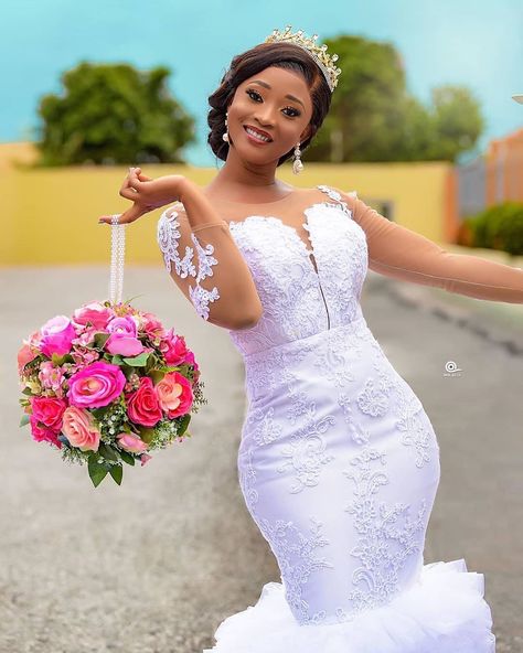 Nigerian Wedding Dresses Traditional, Lace Styles For Wedding, Latest Wedding Gowns, Nigerian Wedding Dress, Long Sleeve Mermaid Wedding Dress, Girls Bridesmaid Dresses, African Traditional Wedding, Classy Wedding Dress, Lace Gown Styles