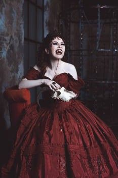 Vampire Masquerade Ball Aesthetic, Vampire Ball Aesthetic, Vampires Costume, Vampire Dance, Victorian Vampire Aesthetic, Masquerade Ball Aesthetic, Masquerade Aesthetic, Vampire Princess, Vampire Party