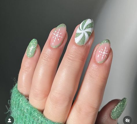 Short Grinch Nails, Grinch Inspired Nails, Christmas Inspired Nails, Xmas Nail, Christmas Instagram, Candy Cane Nails, December Nails, October Nails, Winter Nails Acrylic