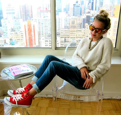 Red High Top Converse Outfit, Converse Rouge, High Top Converse Outfit, Converse Outfit Ideas, Chucks Outfit, Red Converse Outfit, Red High Top Converse, High Top Converse Outfits, Red Chucks