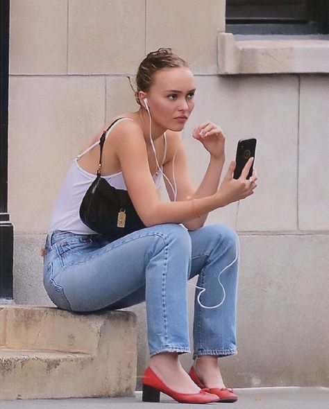 Lily Depp, Lily Rose Depp Style, Rose Depp, Vanessa Paradis, Lily Rose Depp, September 16, Lily Rose, Models Off Duty, Facial Expressions