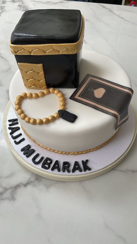 Hajj Mubarak cake Hajj Mubarak Cake, Hajj Cake, Umrah Cake, Umrah Party, Hajj Party, Dentist Cake, Jumah Mubarak, Umrah Mubarak, Hajj Mubarak