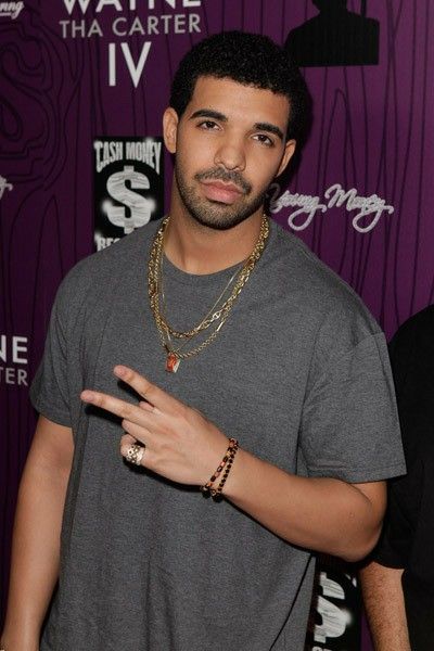 Drake Drake 2000s, Drake 2010, Young Drake, Drake Costume, Drake 2016, 2011 Aesthetic, Old Drake, Drake Photos, Drizzy Drake