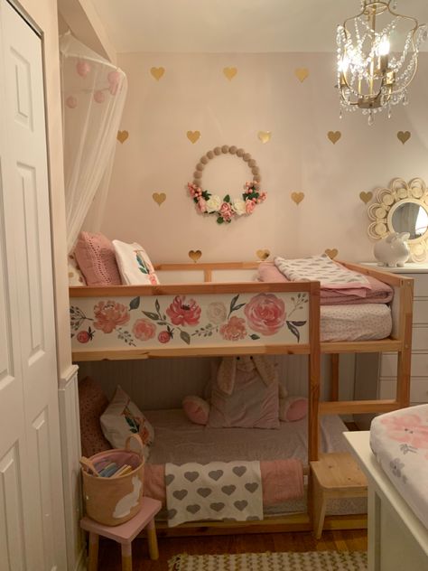 Kura Ikea Bed, Shared Baby And Toddler Room, Bedroom Sharing Ideas, Kura Bed Ideas, Cama Ikea Kura, Nursery Bedroom Ideas, Disney Princess Bedroom, Cama Ikea, Bunk Bed Rooms