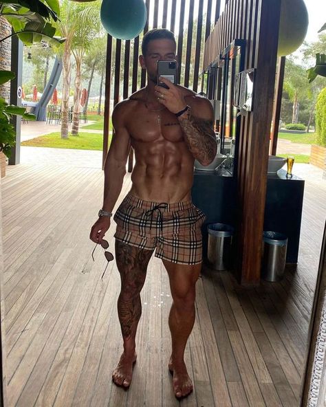 Joss Mooney, Men Bodies, Men's Muscle, Muscular Men, Stay In Shape, Shirtless Men, Good Looking Men, Muscle Men, Male Body