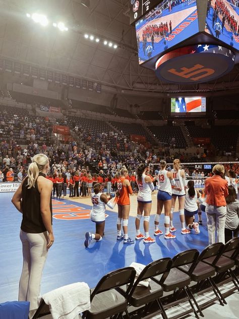 Florida Volleyball, Vision Board Project, Spanish Projects, Volleyball Photos, Photographer Marketing, Volleyball Tournaments, Gators Football, Volleyball Inspiration, Vision Board Images