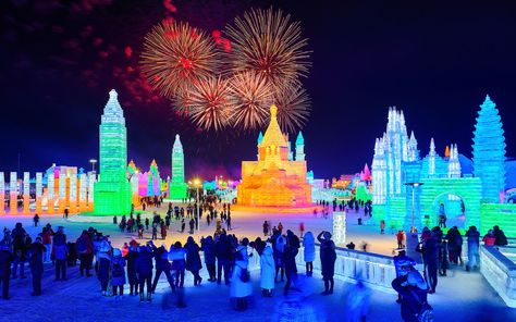 The World’s Largest Ice and Snow Festival Is a Winter Wonderland With Beautiful Castles and Light Shows Coldest Place On Earth, Ice Festival, Snow Festival, Festival Aesthetic, Snow Sculptures, Traditional Lanterns, Ice Castles, Winter Festival, Harbin