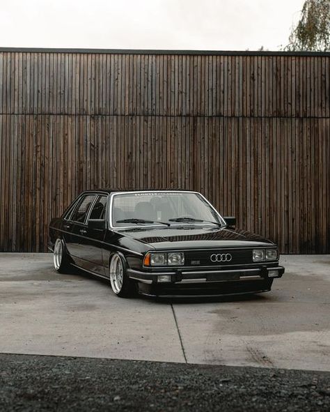 Old Audi, Audi 200, Audi 80, Vintage Sports Cars, Audi 100, Mercedes Benz Cls, Bmw E30, Audi Cars, November 11