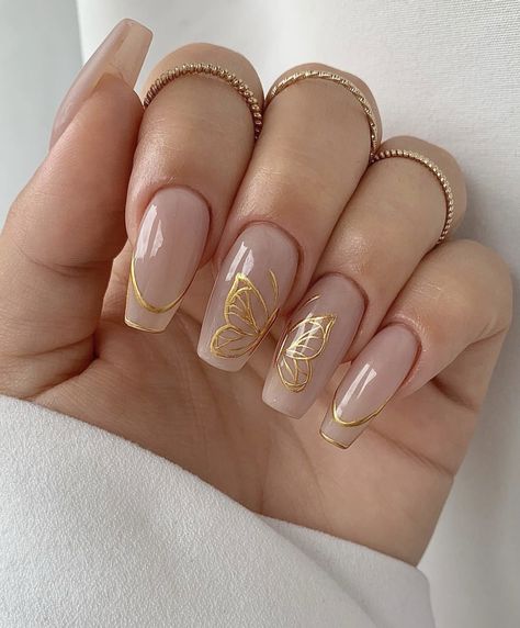 Gold Nail Inspiration, Gold Accent Nail, Gold Manicure, Gold Nail Designs, Nail Art Trends, Nude Nail Designs, Butterfly Nail Art, Simple Gel Nails, Gold Nail