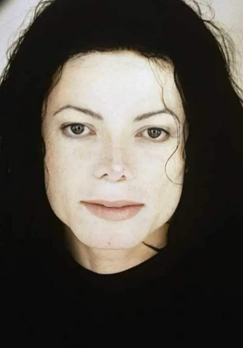 Janet Jackson Smile, Michael Jackson No Makeup, Michael Jackson Without Makeup, Michael Jackson Eyes, Michael Jackson 90s, Michael Jackson Makeup, Michael Jackson Grave, Mj Bad, Michael Jackson Drawings