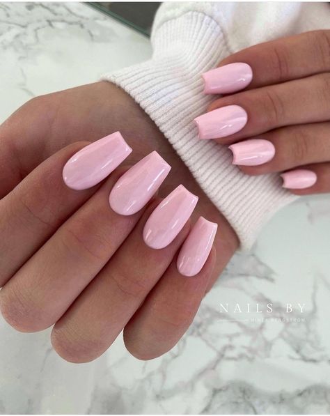 Pink Engagement Nails, Light Pink Nail Art, Ballerina Pink Nails, Milky Pink Nails, Pink Nails Opi, Pink Sparkly Nails, Pink Black Nails, Subtle Glam, Pastel Pink Nails