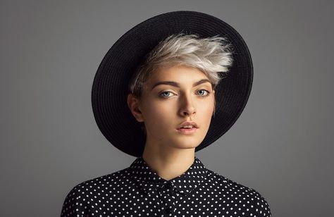 The Best Hats for Short Hair - Hair World Magazine Hats For Ladies With Short Hair, Fedora Hat Short Hair, Fedora Hats For Women With Short Hair, Short Hair Hats Women, Winter Hats For Short Hair, Pixie Hair With Hat, Best Hats For Short Hair, Fedora Hat With Short Hair, Wearing Hats With Short Hair