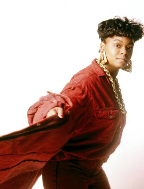 Roxanne Shanté, (born Lolita Shanté Gooden) rapper, hip-hop pioneer, & former member of the Juice Crew. With an ability to freestyle entire songs, she gained attention via the Roxanne Wars. In response to UTFO's hit Roxanne Roxanne, she assumed the role of Roxanne, dissing the group over a Marley Marl-produced instrumental with her reply, Roxanne's Revenge. This hit & the Real Roxanne's version sparked the Roxanne Wars. Roxanne's Revenge has been ranked #42 on VH1's 100 Greatest Hip Hop Songs. Roxanne Shante 90s, Roxanne Shante, Jamel Shabazz, History Of Hip Hop, Rapper Delight, 80s Hip Hop, Hip Hop Classics, Hip Hop Songs, Old School Music