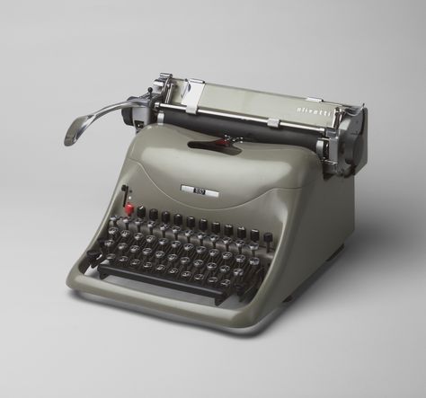 Marcello Nizzoli. Lexikon 80 Manual Typewriter. 1948 Olivetti Typewriter, Manual Typewriter, Vintage Typewriters, Sweet Memories, The Good Old Days, Do You Remember, Magazine Design, Typewriter, Vintage Design