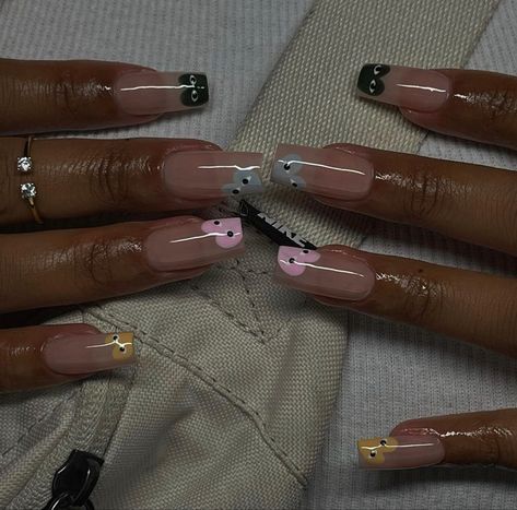 Gel Nail Inspo Art Designs, 8 Ball Nails Short, Simple Gel X Nails Design, Cute French Tip Nails Designs, Cute Y2k Nails, Short Y2k Nails, Y2k Nail Ideas, Y2k Inspired Nails, Streetwear Nails