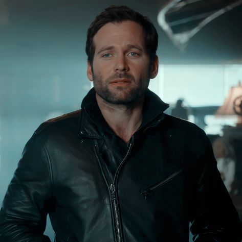 Eion Bailey, Ouat Characters, Time Aesthetic, Pirate Queen, Jiminy Cricket, Black Order, Beautiful Inside And Out, Bucky Barnes, Character Aesthetic