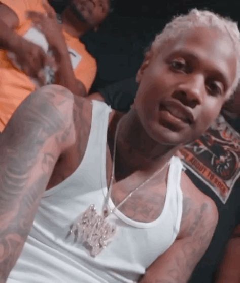 Lil Durk Gif, Pfp Spam, Rapper Pfps, India Royale, Rapper Aesthetic, Supreme Iphone Wallpaper, King Von, Thug Style, Half Sleeve Tattoos For Guys