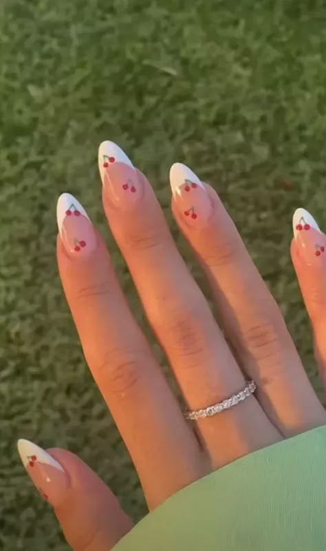 Spring Nails Easy Design, Gel Nail Designs For Almond Shape, Gel Nails Patterns, Pink Nails Easy Design, Easy Easter Nail Art, Simple Nail Designs For Winter, Very Easy Nail Designs For Beginners, Nail Inspo Easter, Nail Designs With Toothpick