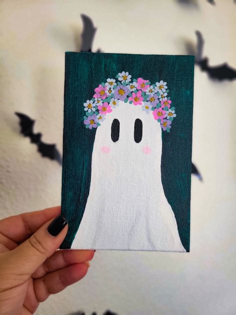 Fall Small Canvas Painting Ideas, Mini Ghost Painting, Tiny Canvas Art Ideas, Simple Fall Painting Ideas, How To Paint Flowers Acrylic Easy Simple, Halloween Canvas Ideas, Canvas Painting Inspo Easy, Paint On Small Canvas, Tiny Canvas Painting Ideas Easy