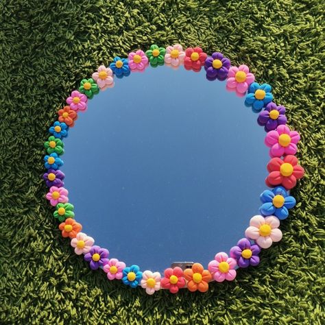 Flower Mirror Diy, Clay Mirror, Mirrors Diy, Painted Mirror Art, Foam Clay, Painted Mirror, Clay Crafts For Kids, 2024 Wishlist, Flower Mirror