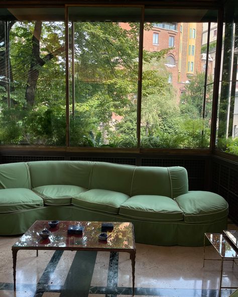 Villa Necchi Campiglio in Milan 🖤 Villa Necchi Campiglio, Villa Necchi, Green Couch, Live In Style, Vintage Eclectic, Contemporary Home Decor, Ad Design, Outdoor Sectional Sofa, Sofa Design