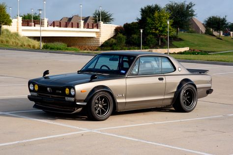 1972 Nissan Skyline Gtr, Vintage Jeep, Nissan Skyline Gt R, Auto Retro, Nissan Skyline Gt, Best Jdm Cars, Nissan Gtr Skyline, Nissan Skyline Gtr, Lexus Cars