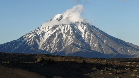 Extinct volcano could wake up and erupt at any moment: scientists Extinct Volcano, Etna Volcano, How To Freeze Blackberries, Below The Surface, Sparks Joy, The Eighth Day, Fox News, Volcano, Scientists