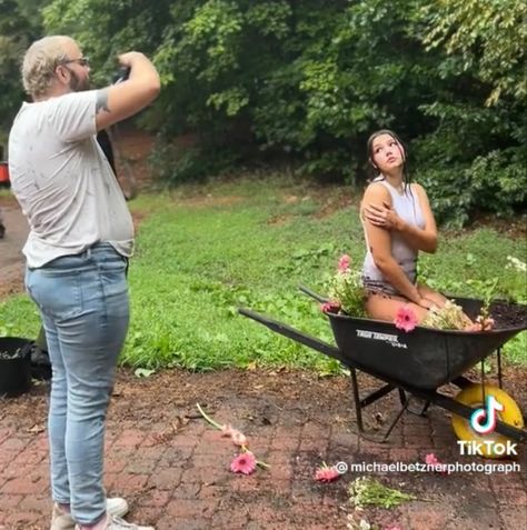 Wheelbarrow Picture Ideas, Wheelbarrow Flower Photoshoot, Wheelbarrow Photoshoot Ideas, Wheelbarrow Senior Pictures, Wheel Barrel Photoshoot, Sprinkler Photoshoot, Wheelbarrow Photoshoot, Olivia Photoshoot, Acting Photos