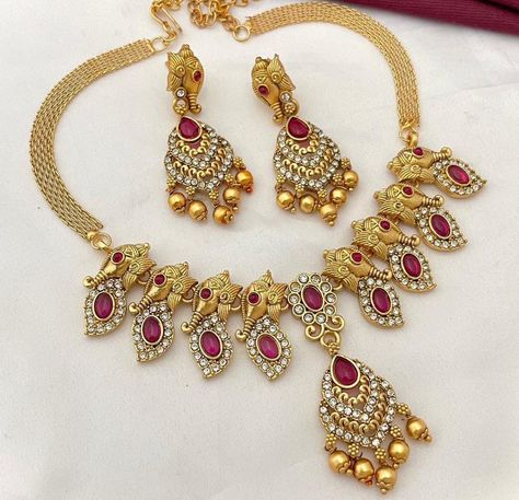 Bollywood Style Gold Plated Choker Necklace Earrings Bridal Jewelry Set Available in 3 different colors. Bridal Jewelry Set, Bollywood Style, Cz Jewelry, Wedding Jewellery Necklace, Bridal Jewelry Sets, Bollywood Fashion, Style Statement, Bridal Earrings, Jewelry Set