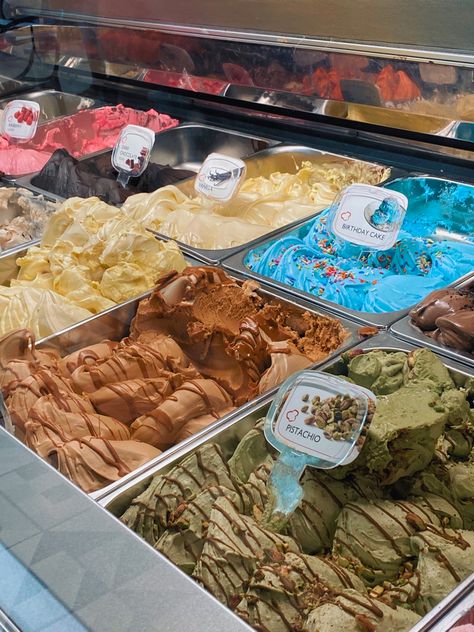 Ice Cream Gelato Aesthetic, Eis Aesthetic, Italian Gelato Aesthetic, Love And Gelato Aesthetic, Gelato Aesthetic, Manifesting 2024, Love And Gelato, Gelato Ice Cream, Trend Tiktok