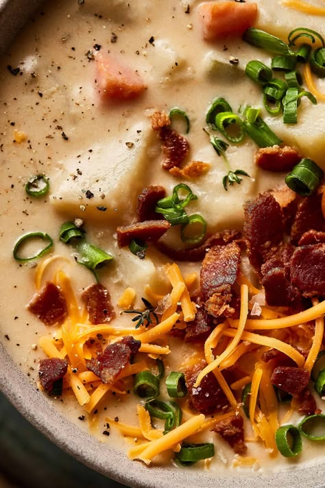 Healthy Soup With Potatoes, Soup Recipes Healthy Potato, Loaded Potato Soup Healthy, Potato Soup Recipe Healthy, Winter Potato Soup, Baked Potato Soup Healthy, Healthy Loaded Potato Soup, Paleo Potato Soup, Healthier Potato Soup