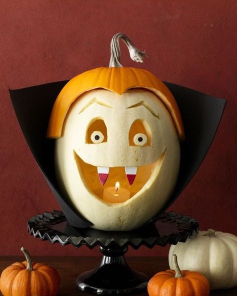 Vampire Pumpkin, Pumpkin Drawing, Creative Pumpkin Carving, Amazing Pumpkin Carving, Easy Pumpkin Carving, Skip To My Lou, Fall Coloring, Pumpkin Carving Designs, Lantern Designs