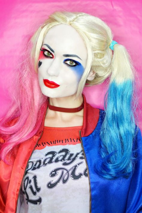 10 Halloween Makeup Ideas You Need to Try This Year Harley Quinn Make-up, Bunny Halloween Makeup, Scary Creatures, Harley Quinn Makeup, Joker Makeup, Cool Halloween Makeup, Halloween Eye Makeup, Halloween Eyes, Halloween Makeup Tutorial