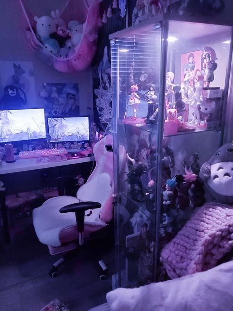 Cybergoth Bedroom, Kuromi Pc Setup, Egirl Room Aesthetic, Cybergoth Room, Itabeya Room, Egirl Bedroom, Egirl Room, Gaming Setup Bedroom, Kuromi Room