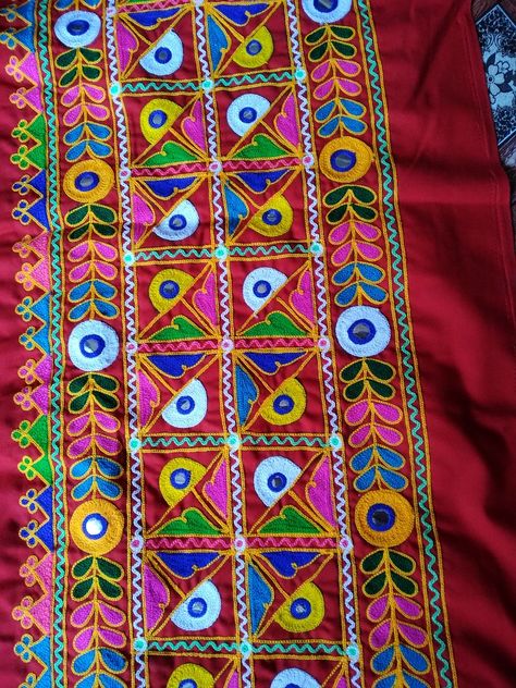 Gamthi Work Saree, Bavliya Bharat, Sada Bharat Work, Sadu Work Blouse, Kathiyawadi Embroidery, Bavaliya Work, Kutch Work Saree, Kutchi Embroidery, Gamthi Work