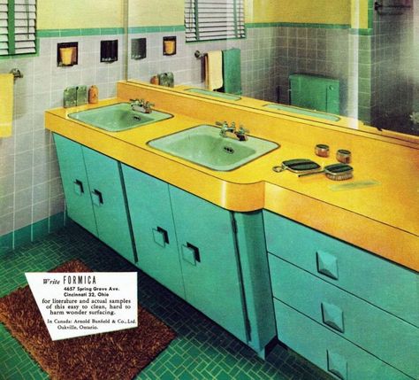 60 vintage '60s bathrooms: Retro home decorating ideas, at Click Americana - - #bathroom #bathroomideas #bathroomdesign #bathroomdecor #bathroomremodeling #retro #retrohomedecor #retrohome #retrobathroom #vintage #vintagehouse #1950s #fifties #1960s #sixties #midcentury #midcenturymodern #midcenturybathroom #homedecor #clickamericana 60s Bathroom Decor, 60s Bathroom, Living Tv, Mid Century Bathroom, Living Vintage, Retro Bathrooms, Vintage Bath, Vintage Bathrooms, Retro Interior