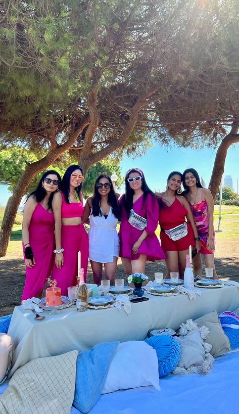 A gorgeous sunny Hen Party in Barcelona decorated by Straws 'n Berries Picnics.🍓 Barcelona Hen Party, Classy Hen Party, Hens Party Themes, Hen Night Ideas, Bachelorette Inspo, Bachelorette Themes, Bachelorette Party Bride, Bachelorette Party Themes, Hens Night