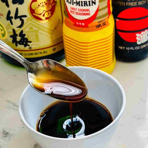 Easy Eel Sauce (Unagi Sauce) Homemade Eel Sauce, Lumpiang Shanghai Recipe, Eel Sauce Recipe, Unagi Sushi, Eel Sauce, Shanghai Food, Unagi Sauce, Sushi Sauce, Homemade Chinese