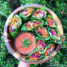 Lunch Recipe: Spicy Burritos w/ Bell Pepper Dipping Sauce #vegan #rawfood #recipes #glutenfree #lunch #healthy #plantbased #whatveganseat Raw Burrito, Bell Pepper Sauce, Raw Wraps, Raw Meals, Spicy Mushroom, Raw Recipes, Recipe Vegetarian, Vegan Raw, Raw Foods