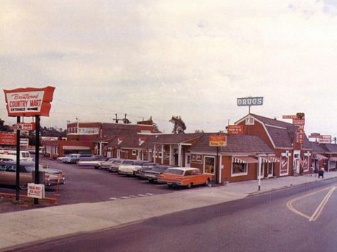 Brentwood Country Mart Brentwood Country Mart, West Los Angeles, San Fernando Valley, Vintage Los Angeles, Historic Photos, Los Angeles Area, Beach Town, Santa Monica, Los Angeles California