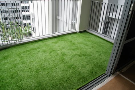 Artificial grass at Arc at Tampines Artificial Grass Balcony, Artificial Grass Patio, Artificial Grass For Dogs, Best Artificial Grass, Artificial Grass Carpet, Apartment Balcony Garden, Grass Carpet, Balcony Design Ideas, Balcony Flooring