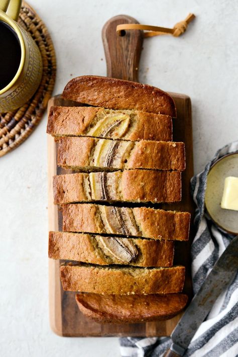 Classic Banana Bread Recipe - Simply Scratch Classic Banana Bread Recipe, Classic Banana Bread, Banana Loaf, Gluten Free Banana Bread, Make Banana Bread, Gluten Free Banana, Banana Bread Recipe, Streusel Topping, Cinnamon Banana