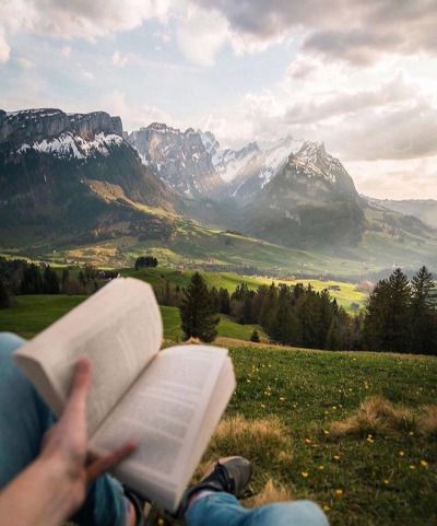 Mountain Aesthetic, Mountains Aesthetic, Reading Spot, Photography Techniques, Nature Aesthetic, Book Photography, Book Aesthetic, Life Is Beautiful, Amazing Photography